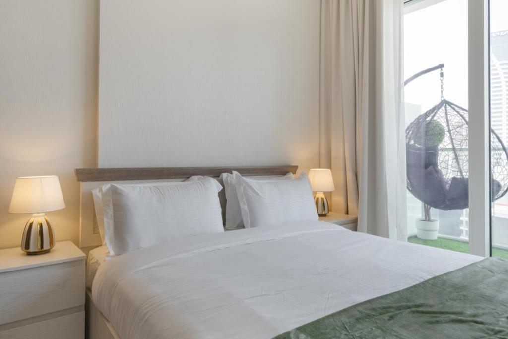 Brand New 1Br- Business Bay - Burj Khalifa View Apartment Dubai Exterior photo
